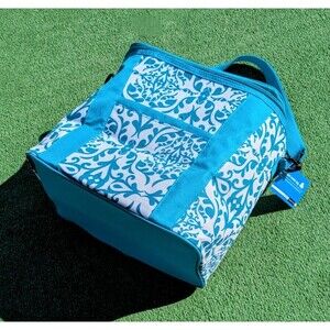 NWT Blue Floral Simple Function Large Picnic Insulated Cooler Bag Shoulder Strap